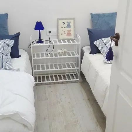 Apartman Atico Con Terraza Y Solarium Centro, Reformado *